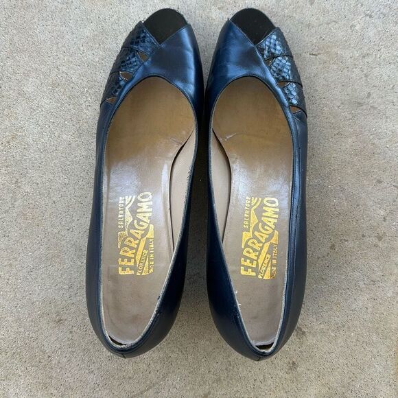 Salvatore Ferragamo Peep Toe Leather Pumps Made in Florence Italy Women’s Size 8 - Picture 3 of 12